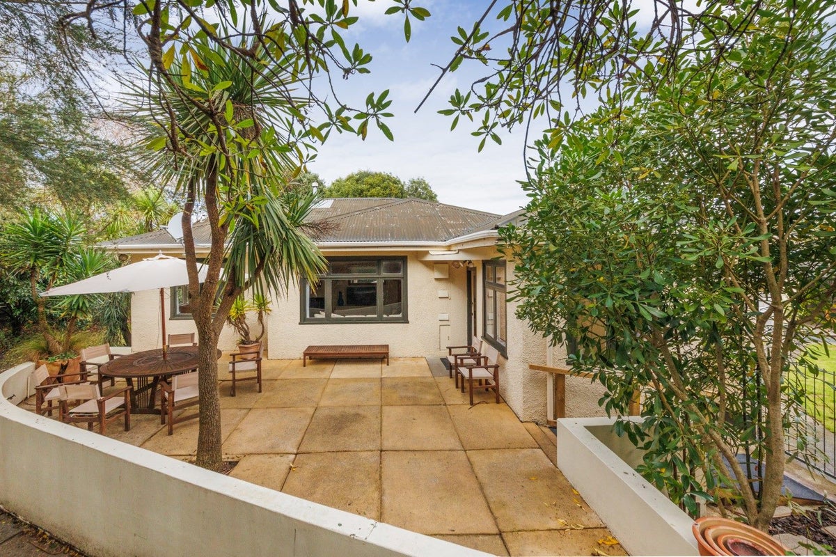 15 Carter Crescent, Awapuni, Palmerston North - Carousel 2
