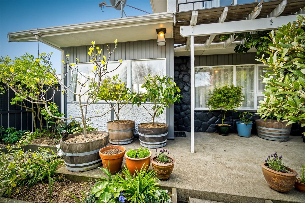 1/112 Rossall Street, Merivale, Christchurch - Carousel 1