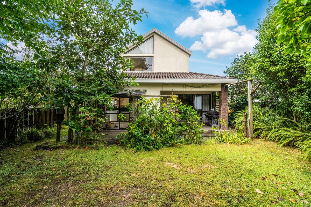 1/65 Campbell Road, One Tree Hill, Auckland - Carousel 1