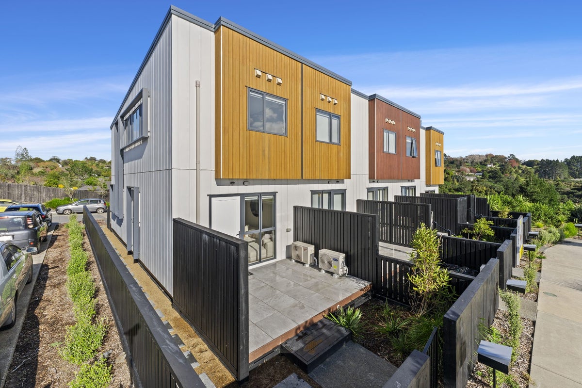 55 Tahere Road, Totara Park, Auckland - Carousel 2
