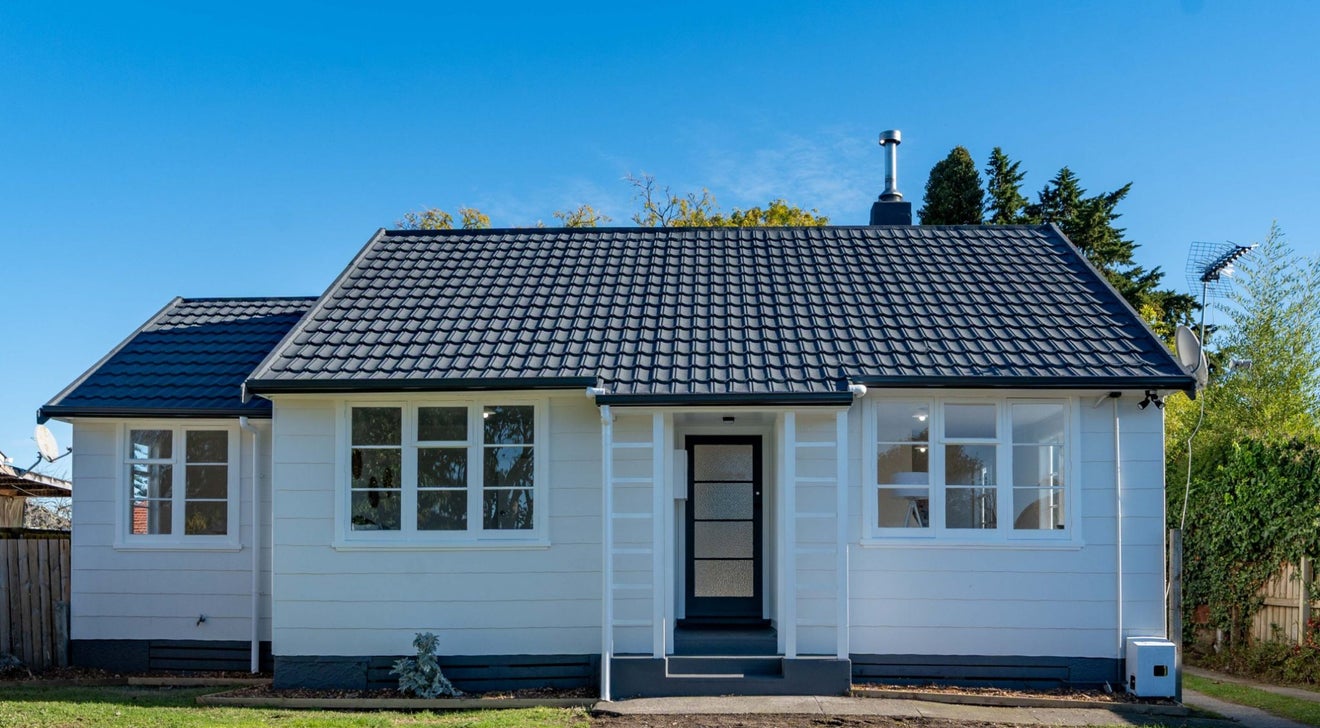 15 Paul Crescent, Fairfield, Hamilton, Waikato - Carousel 2