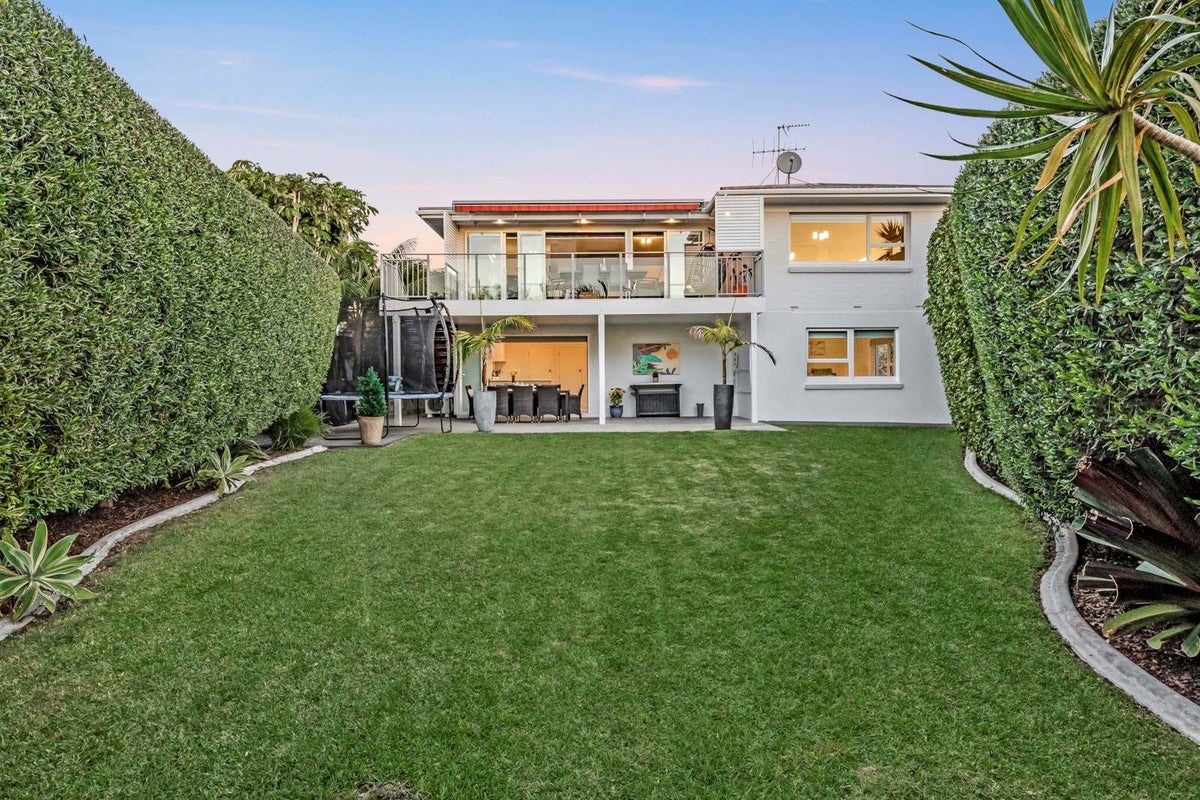 64 Whytehead Crescent, St Heliers, Auckland - Carousel 1