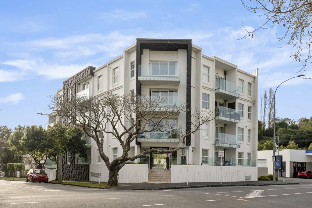 G01/39 Sandringham Road, Mount Eden, Auckland - Carousel 1