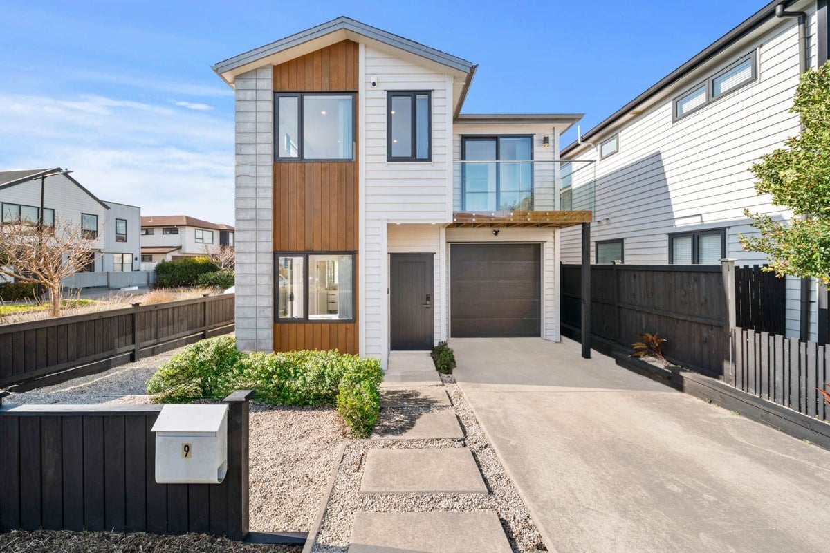 9 Cicada Road, Hobsonville, Auckland - Carousel 1