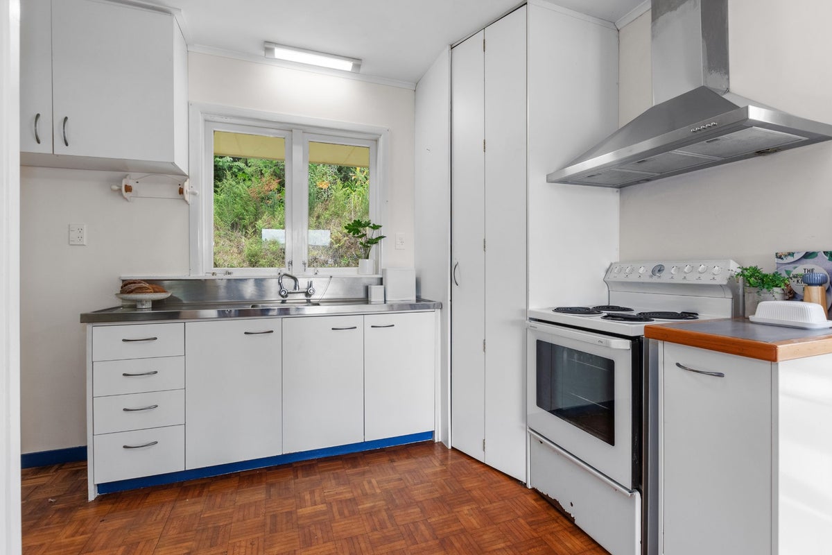 24 Riverside Drive, Riverside, Whangarei - Carousel 2