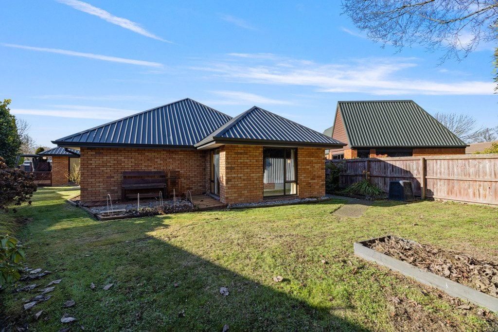 8 Brockhall Lane, Avonhead, Christchurch - Carousel 20