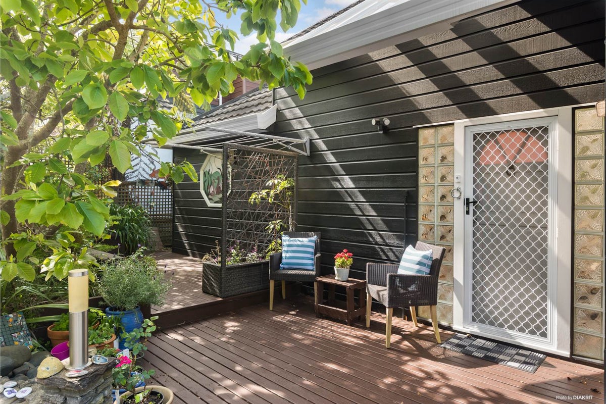 3/418 Beach Road, Mairangi Bay, Auckland - Carousel 2