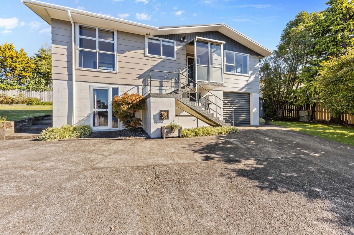65A Riversdale Drive, Merrilands, New Plymouth - Carousel 1
