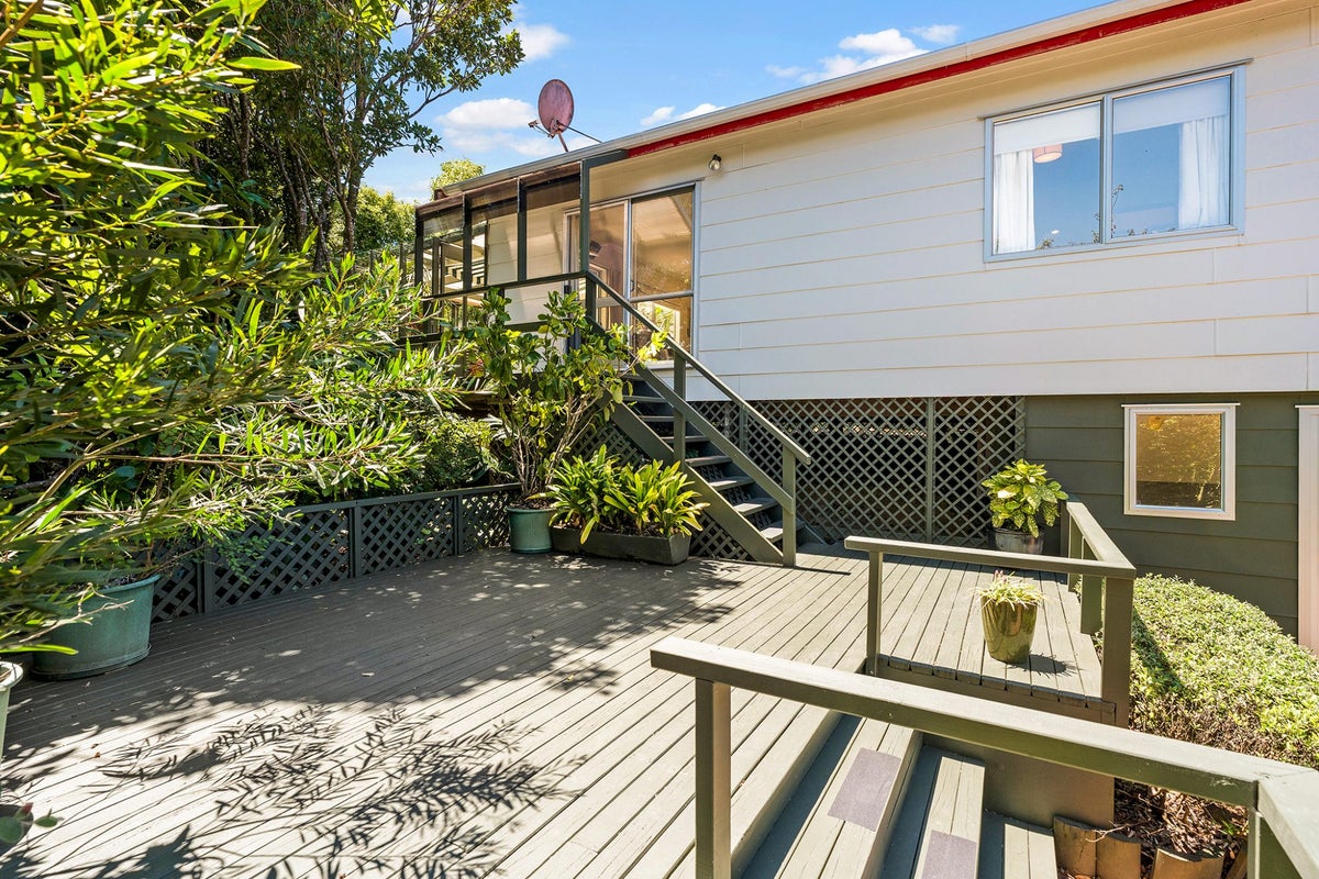52A Moffat Road, Red Beach, Whangaparaoa - Carousel 2