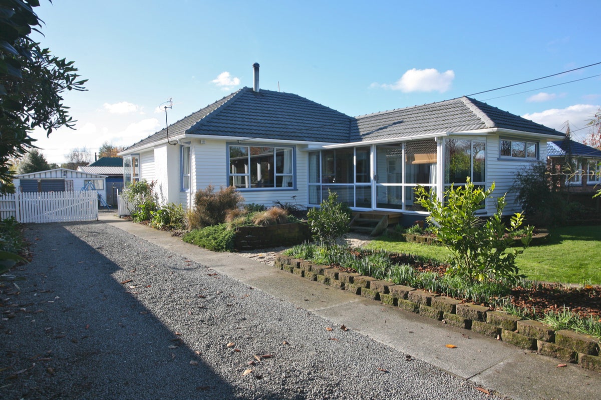30 Ariki Place, Hei Hei, Christchurch - Carousel 1