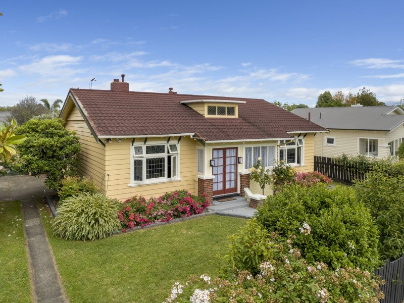 15 Rainforth Street, Roslyn, Palmerston North - Carousel 1