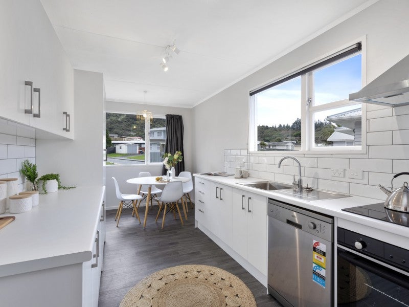 20 Hamstead Street, Wainuiomata, Lower Hutt - Carousel 2