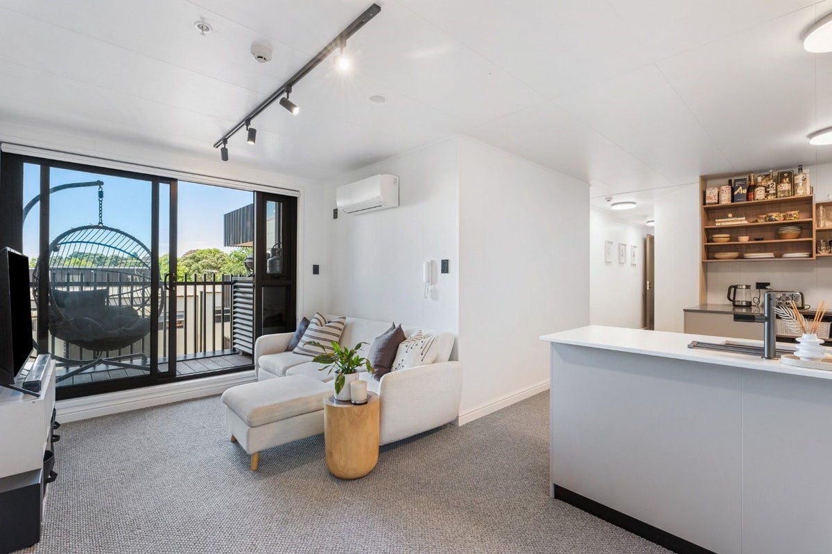 305/572 Manukau Road, Epsom, Auckland - Carousel 1