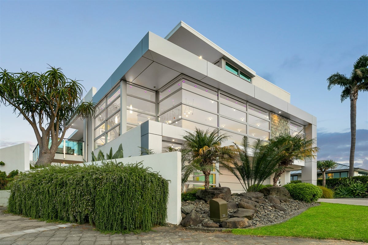 37 Woods Avenue, Matua, Tauranga - Carousel 2