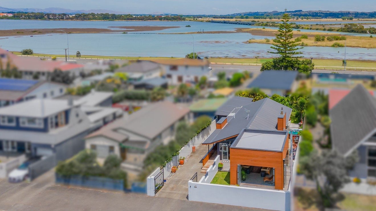 108 Charles Street, Westshore, Napier - Carousel 39