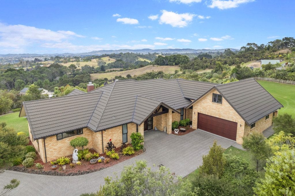 56B Red Hills Road, Massey, Auckland - Carousel 2