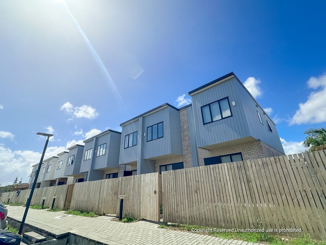 12 Aumarire Lane, Favona, Auckland - Carousel 2