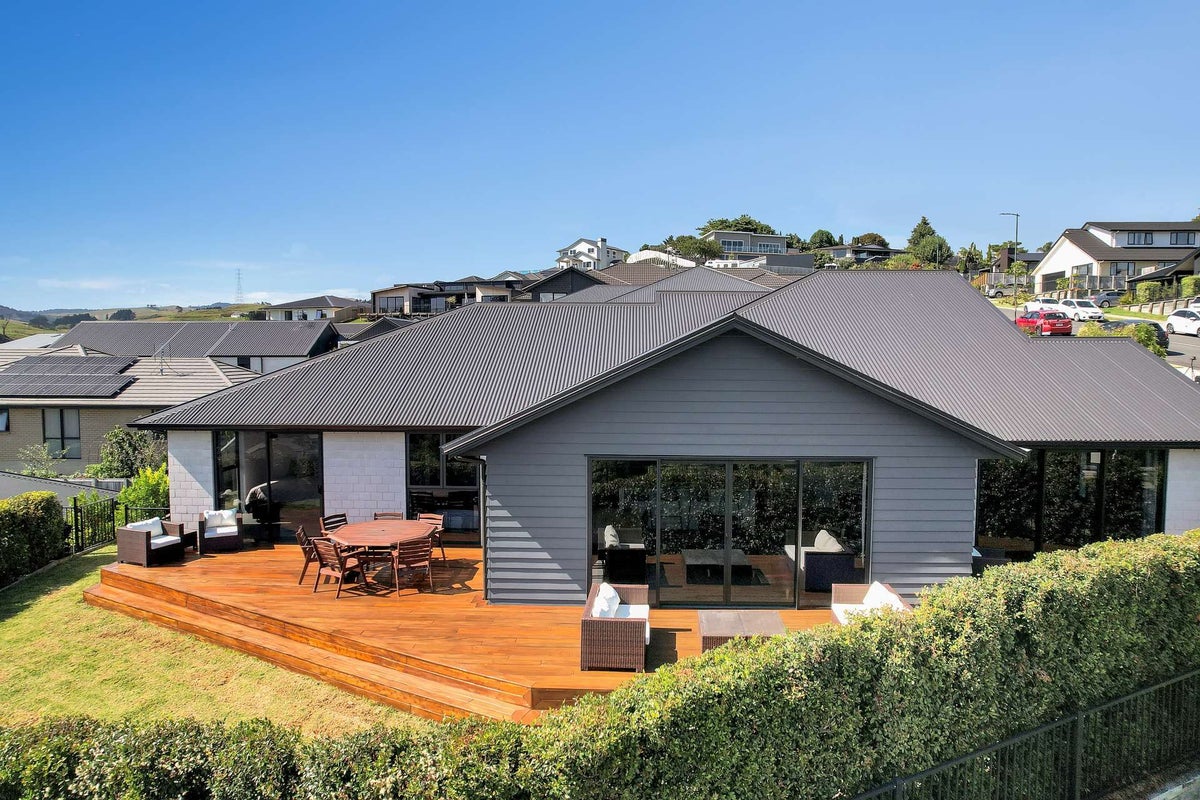 90 Adler Drive, Ohauiti, Tauranga - Carousel 1