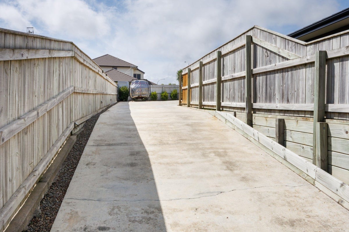 7 Varsity Heights, Fitzherbert, Palmerston North - Carousel 38
