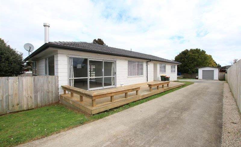 23 Benton Place, Manurewa, Auckland - Carousel 1