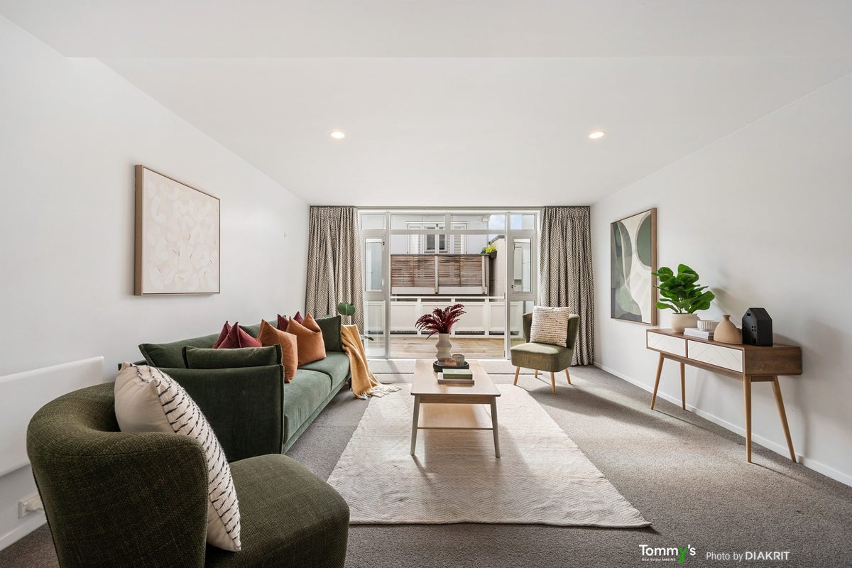 43/35 Pirie Street, Mount Victoria, Wellington - Carousel 1