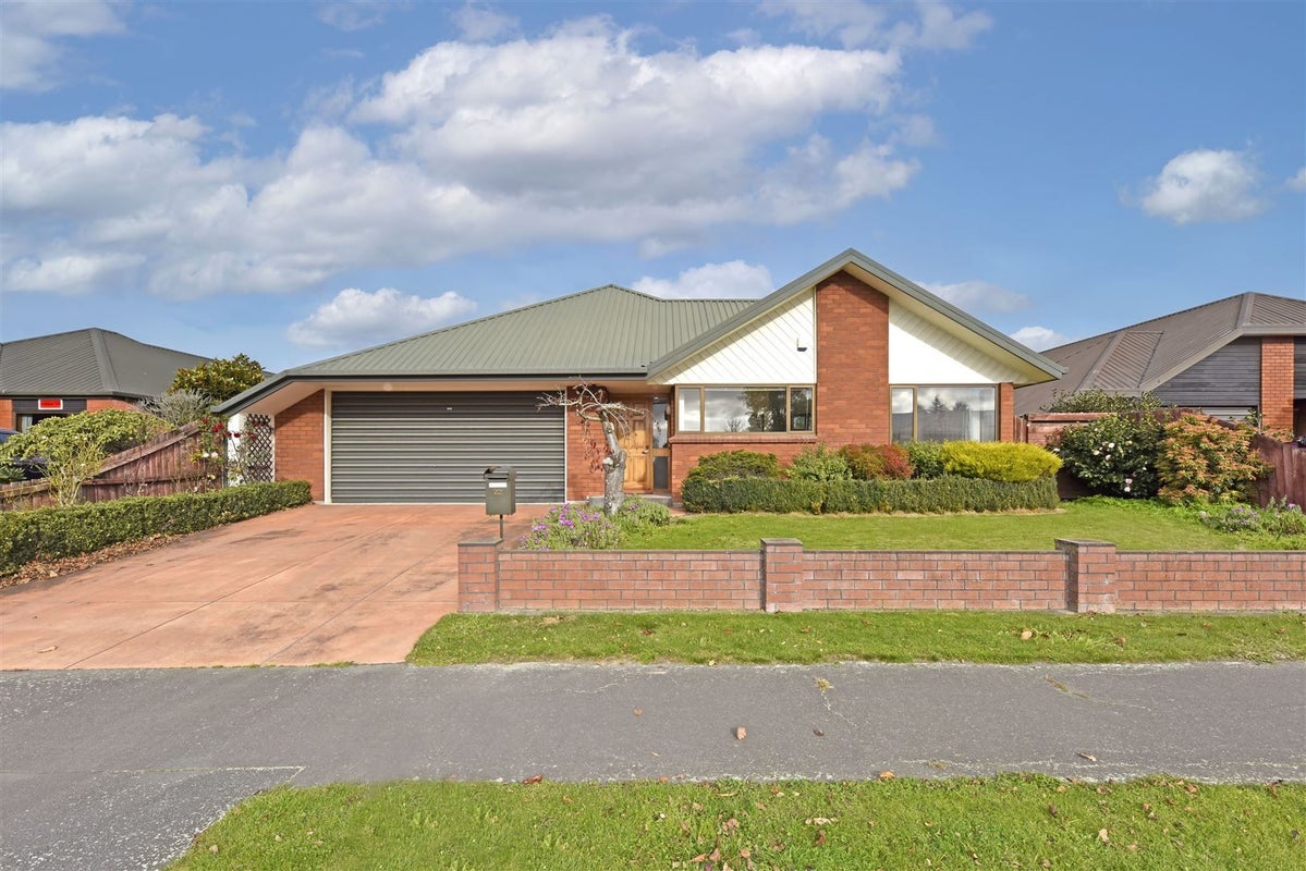 22 Inglewood Place, Avonhead, Christchurch - Carousel 1