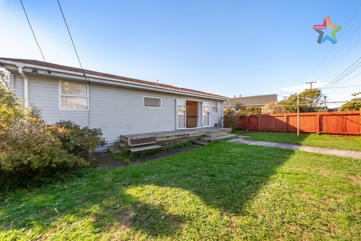 24 Opapa Street, Titahi Bay, Porirua - Carousel 2