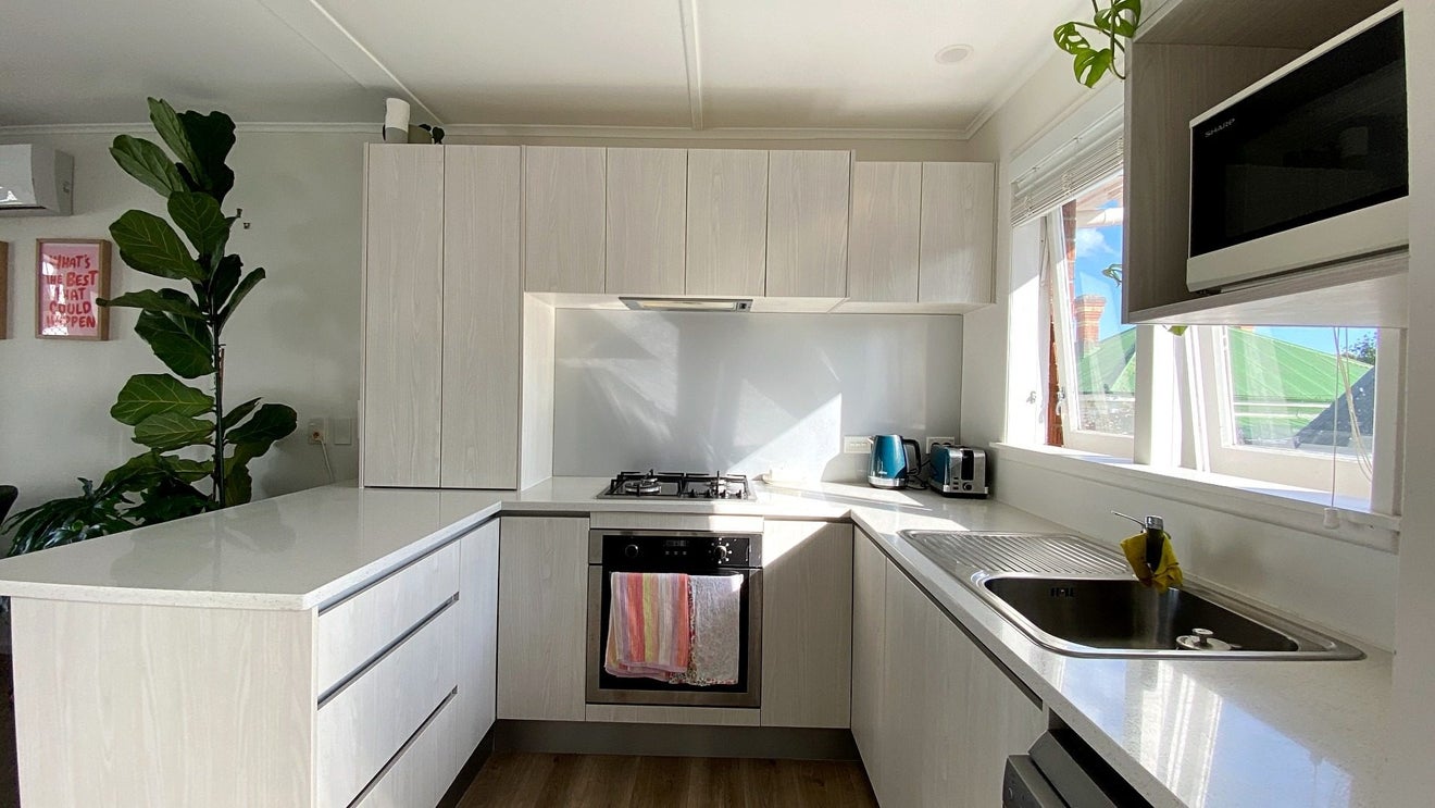 2/30 Hardington Street, Onehunga, Auckland - Carousel 10