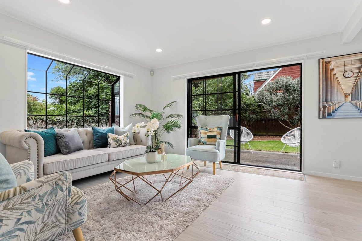 2/45 Peary Road, Mount Eden, Auckland - Carousel 2