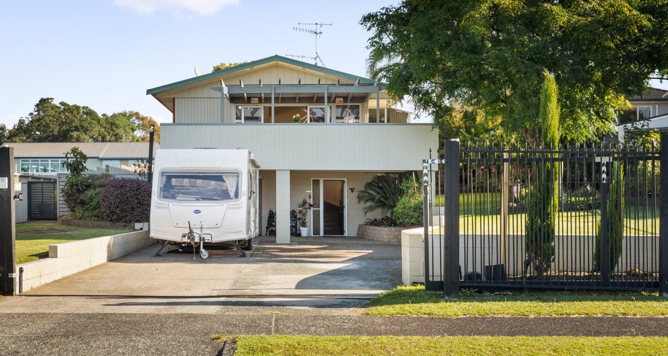 10 Ririnui Place, Maungatapu, Tauranga - Carousel 1