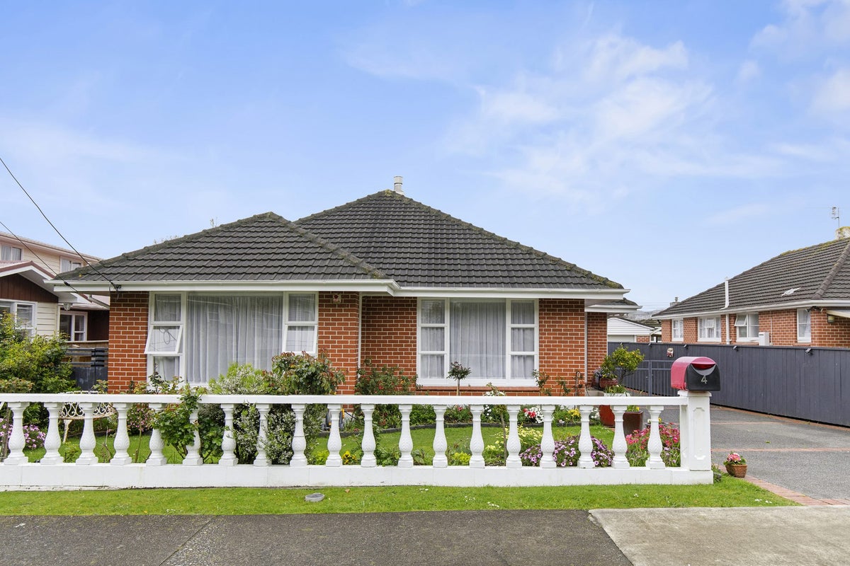 4 Parnell Street, Fairfield, Lower Hutt, Wellington - Carousel 25