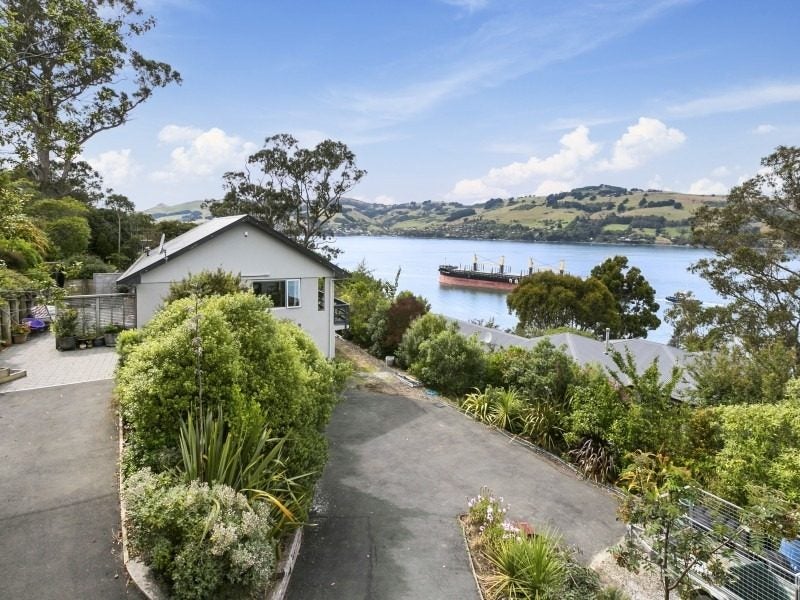 17 Rotoiti Street, Maia, Dunedin - Carousel 1
