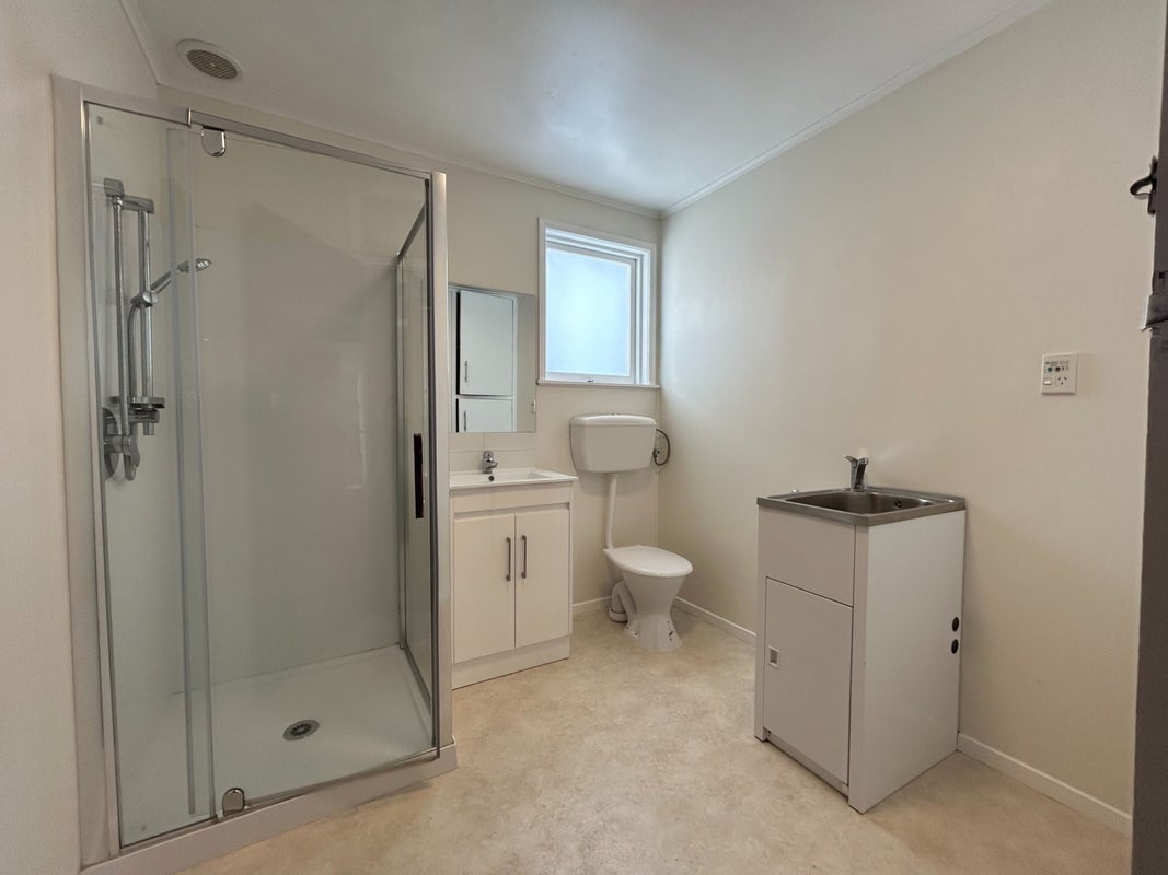 3 Robertson Road, Favona, Auckland - Carousel 9