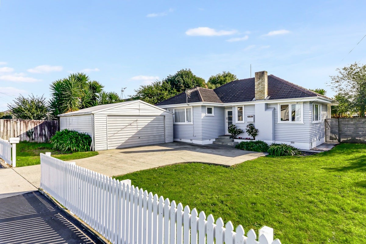 36 Grandview Road, Nawton, Hamilton - Carousel 1
