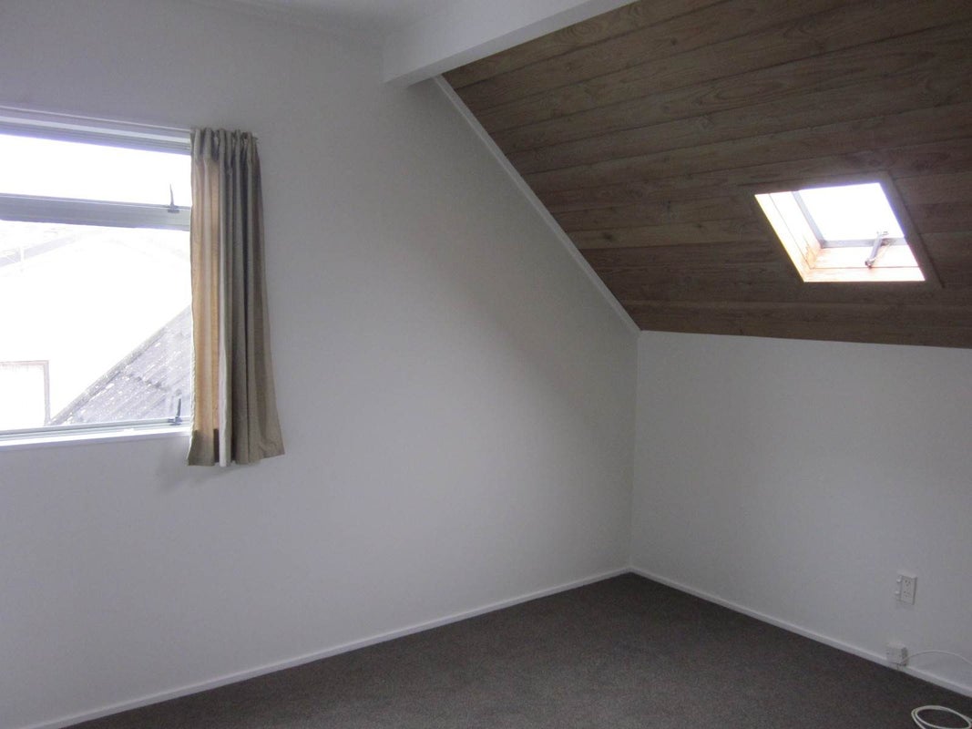 2/233 Forrest Hill Road, Forrest Hill, Auckland - Carousel 1