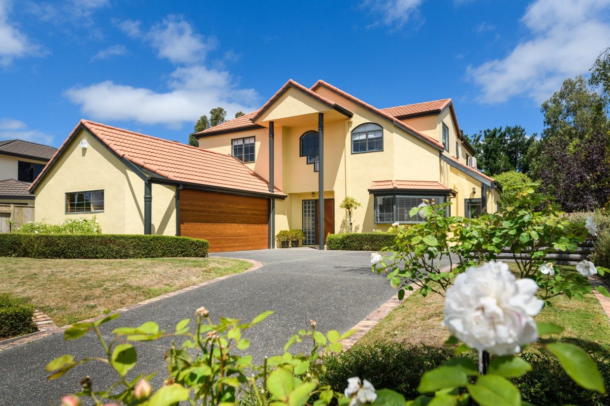 96 Pacific Drive, Fitzherbert, Palmerston North - Carousel 2