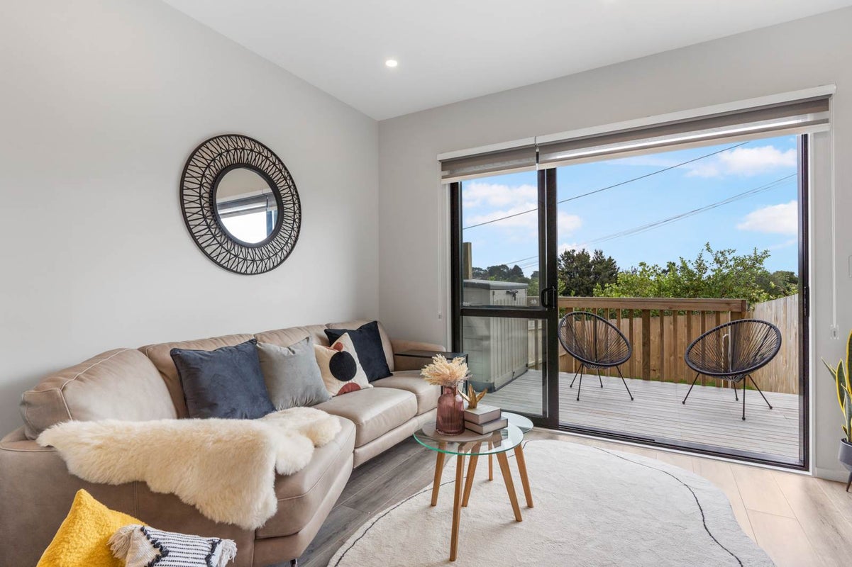 6/16 Albany Highway, Greenhithe, Auckland - Carousel 1