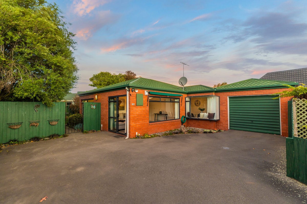 10A North Parade, Richmond, Christchurch - Carousel 1