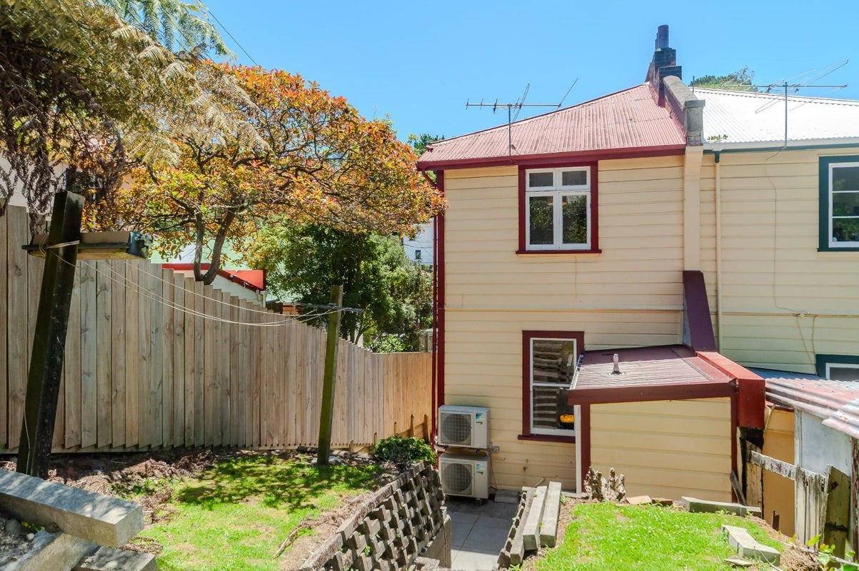 69 Aro Street, Aro Valley, Wellington - Carousel 14
