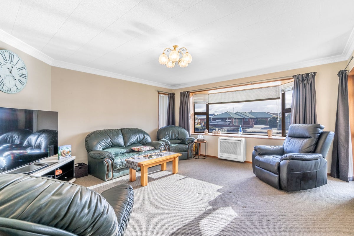 1 Munro Street, Waikiwi, Invercargill - Carousel 2
