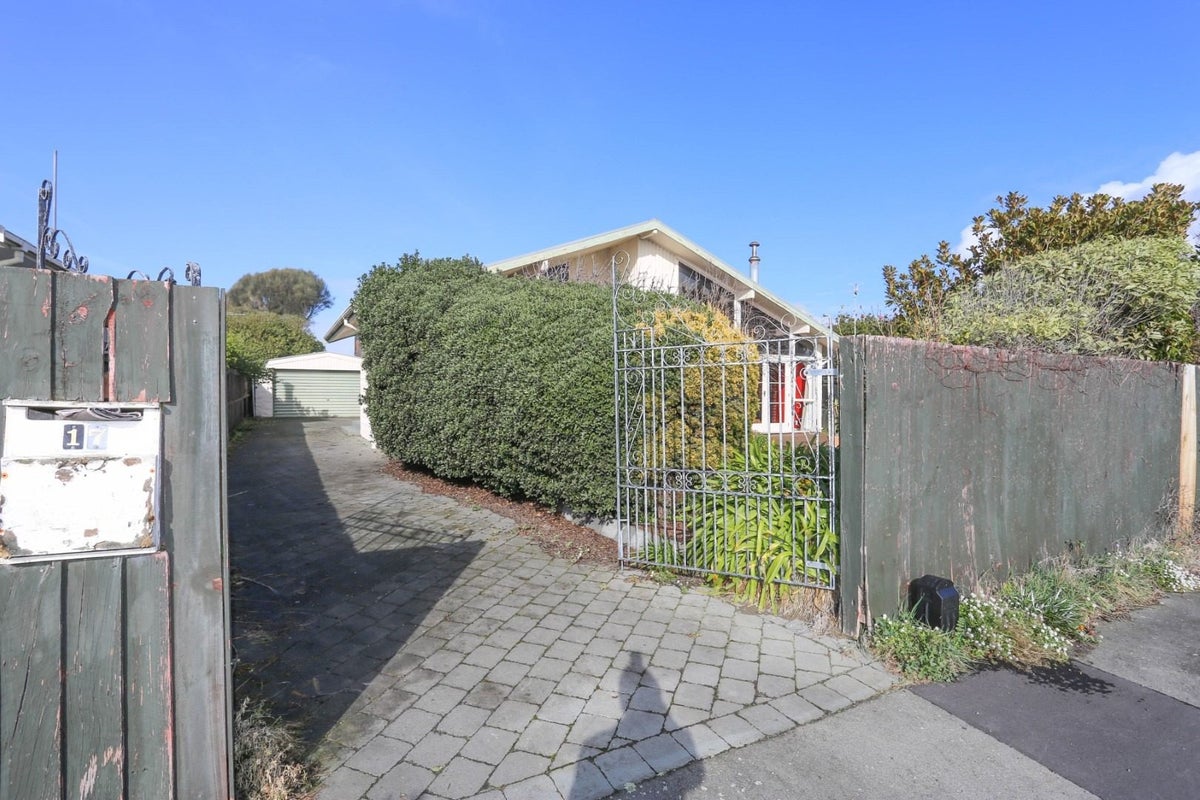 17 Eros Place, North New Brighton, Christchurch - Carousel 15
