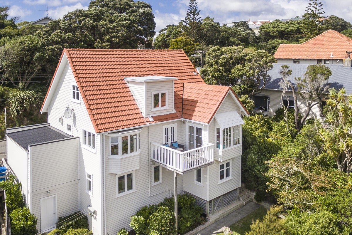12 Moana Road, Kelburn, Wellington - Carousel 35