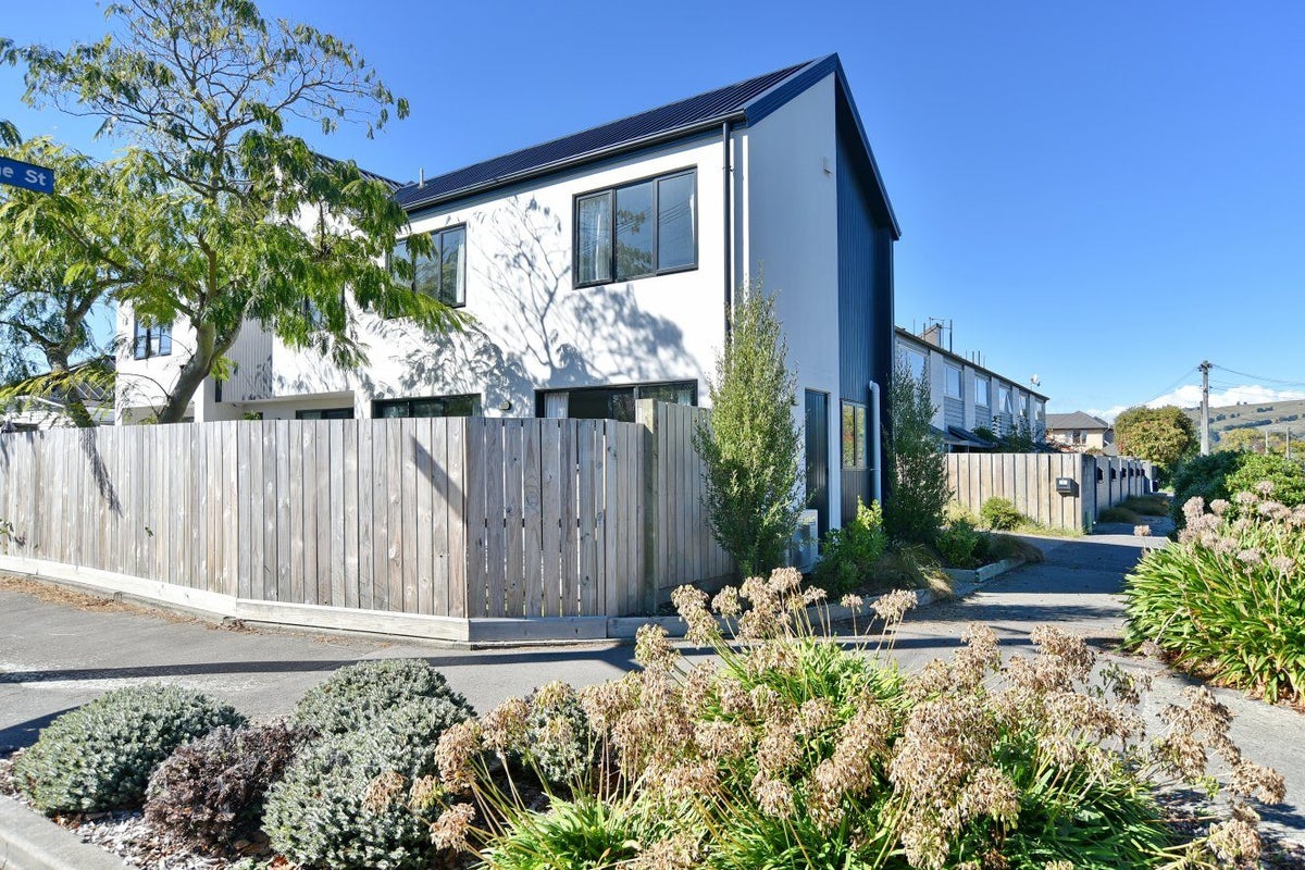 1/7 Hume Street, Sydenham, Christchurch - Carousel 1