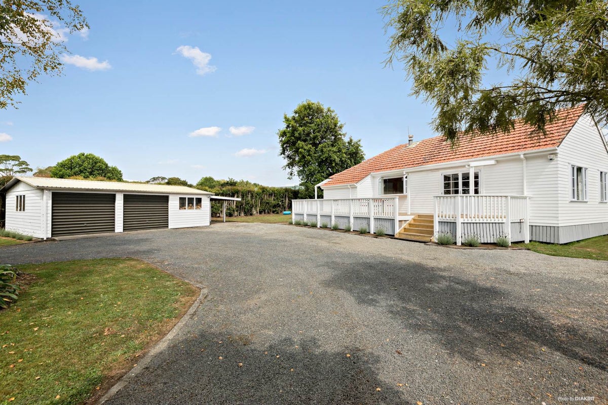 46 Sedgebrook Road, Patumahoe, Pukekohe - Carousel 1