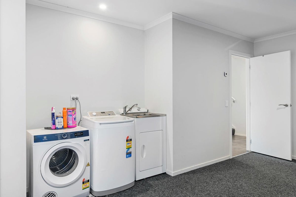 16 Kotata Street, Richmond - Carousel 22