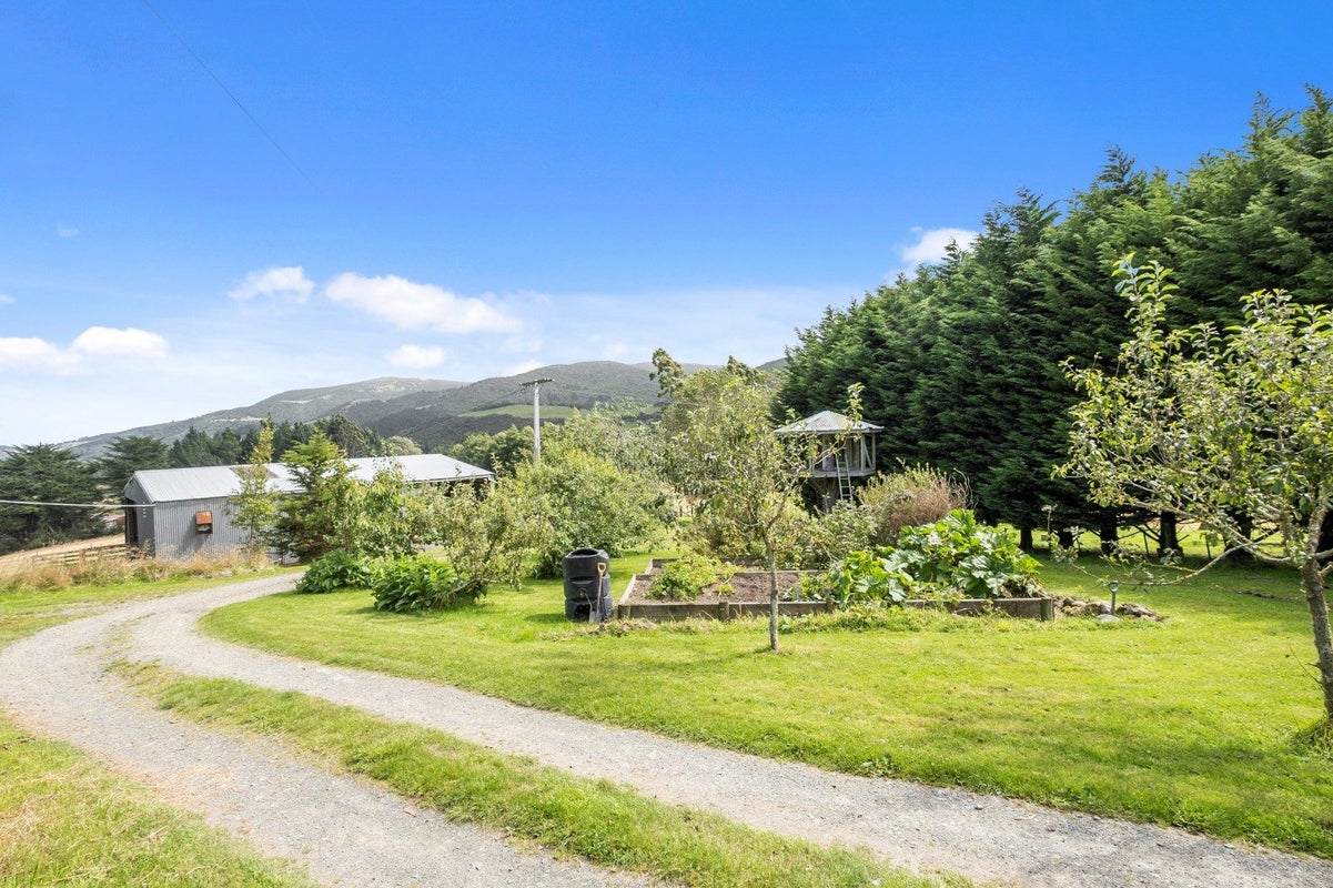 300 Leith Valley Road, Leith Valley, Dunedin - Carousel 26