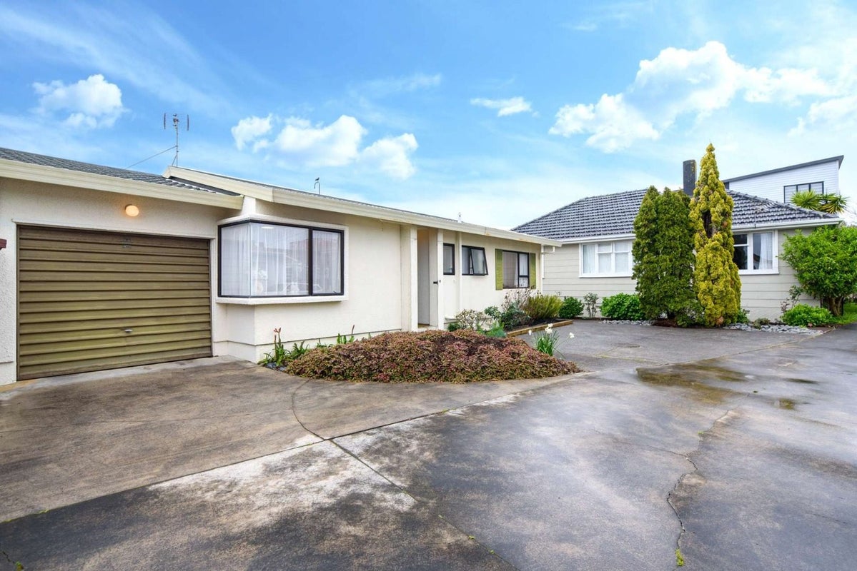 2/3 Cullen Avenue, Mount Roskill, Auckland - Carousel 9