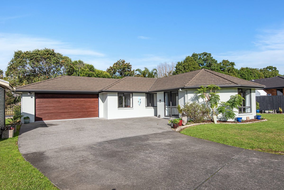11 Mcainch Place, Kamo, Whangarei - Carousel 2