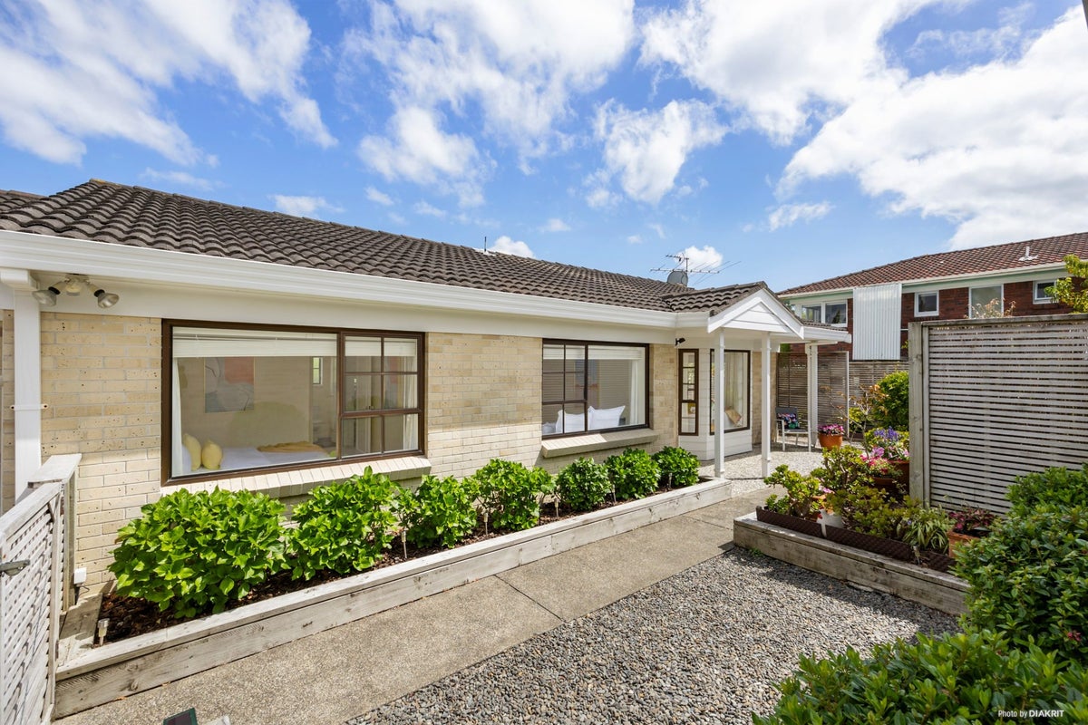 3/7 Hororata Road, Hauraki, Auckland - Carousel 2