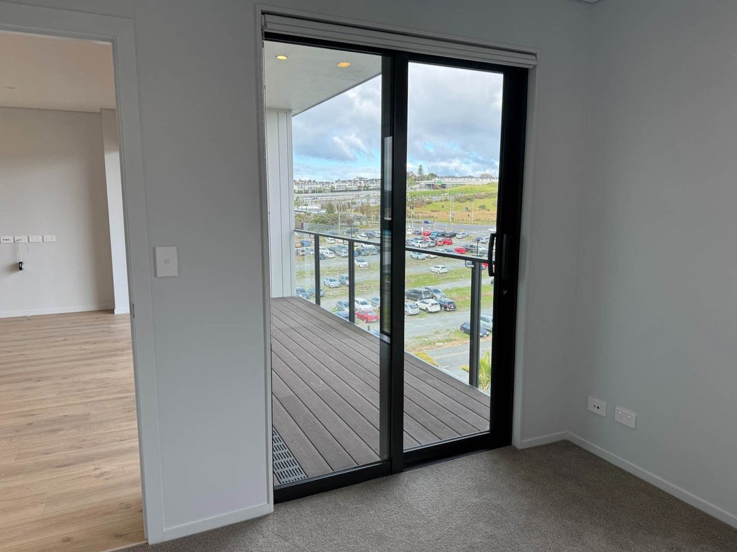 503/3 Kaipiho Lane, Albany, Auckland - Carousel 2